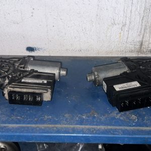 Volkswagen Transporter Çıkma t5 sağ sol Cam Motor