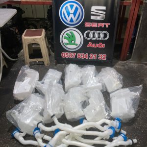 Volkswagen Transporter t7 Çıkma Camsu Bidonu