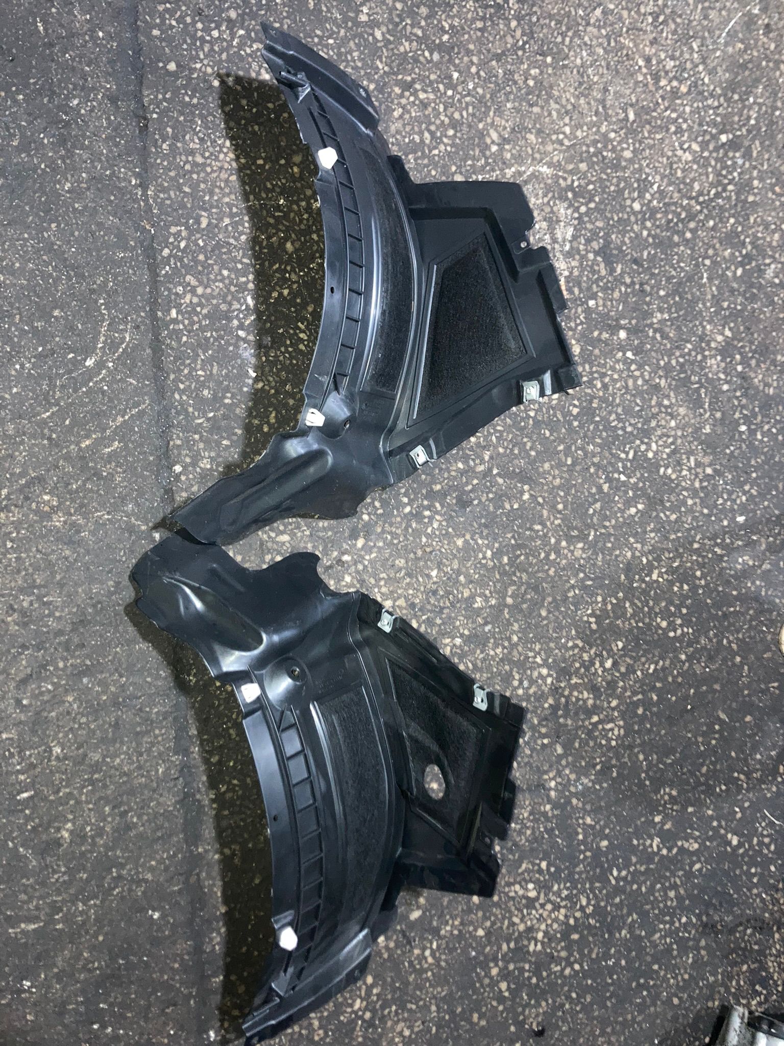 Audi a6 2014 sağ sol ön davlunbaz Audi a6 2014 sağ sol ön davlunbaz