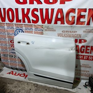 Audi Q8 Çıkma sağ arka kapı